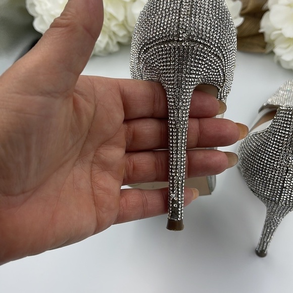 STEVE Madden clear and Rhinestones 4” heel shoes. Size 8.5 - Picture 7 of 10